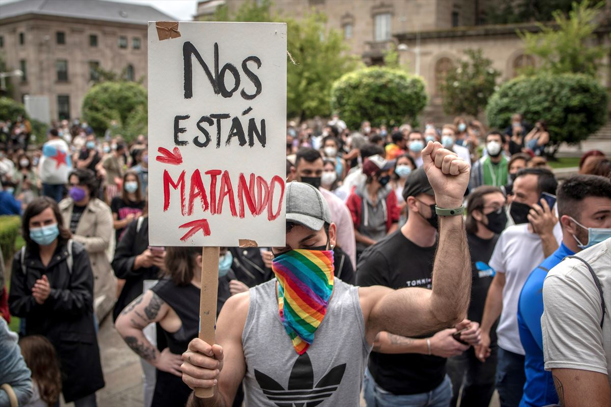 Concentración por la muerte de Samuel Luiz. Foto: EFE.
