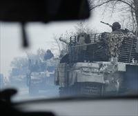 Errusiak aire-erasoei berrekin die Ukrainan, Pazko Ortodoxoa dela eta su-etena ezarri ondoren