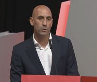 Luis Rubialesek ez du dimisiorik aurkeztuko 