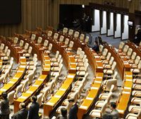 El Parlamento surcoreano no logra la mayoría para cesar al presidente Yoon Suk Yeol