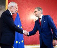 El presidente de Austria encarga al ultra Kickl la formación de gobierno, por primera vez en democracia
