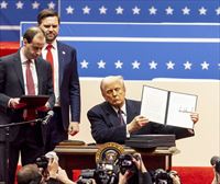 Trumpek aro berriari ekin dio migrazioaren, LGTBI+ kolektiboaren eta ebidentzia zientifikoaren aurka eginez