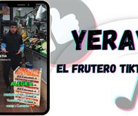 El frutero tiktoker que moderniza el comercio de barrio