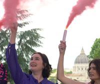 Una fumata rosa pide una mayor presencia de mujeres en la Iglesia Católica